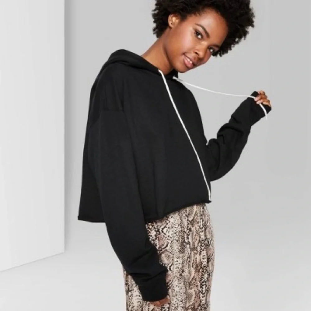 Wild Fable hooded crop sweatshirt pullover NWT - Picture 2 of 6